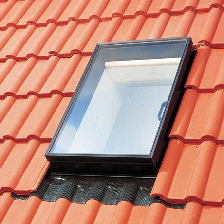 Wyłazy dachowe VELUX GVK